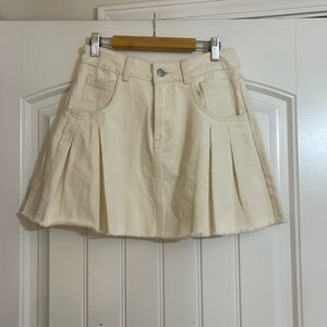 Chelsea and Violet white denim skirt size small